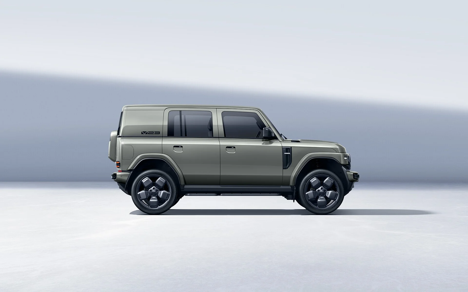 V23 · Green exterior